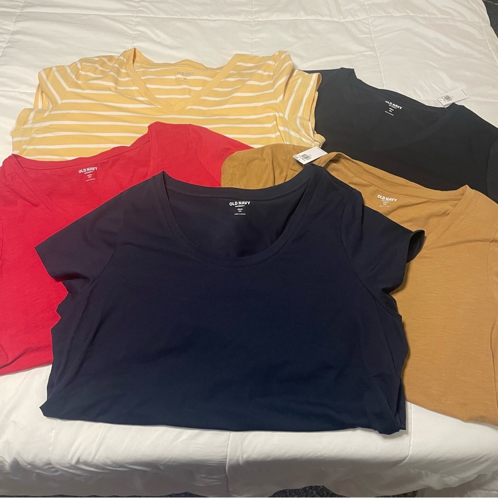 Old Navy Maternity Fitted Tees- 2x- Some NWT!